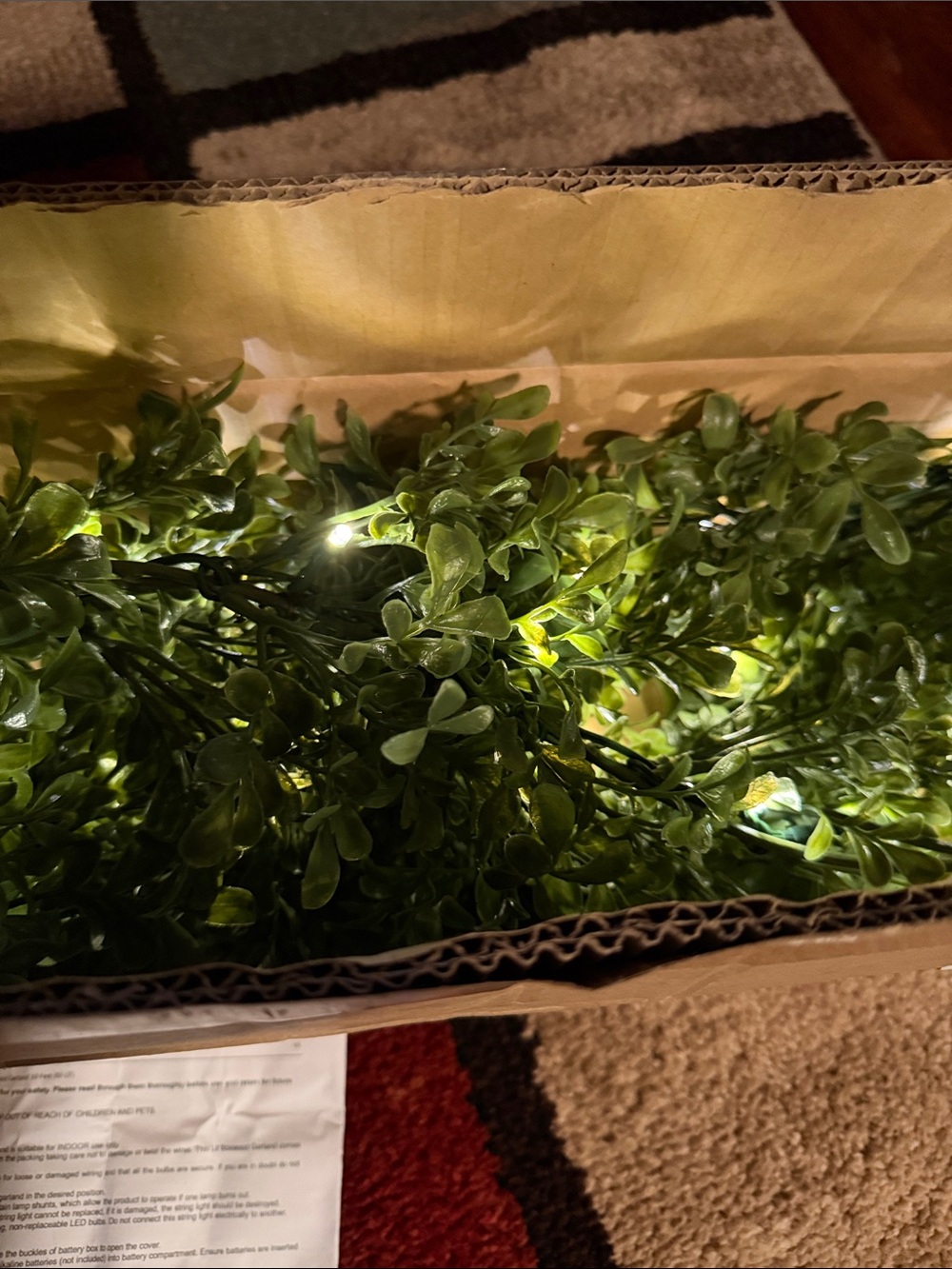 Pottery Barn Green Boxwood Garland with Warm White Lights BNIB - Picture 3 of 6